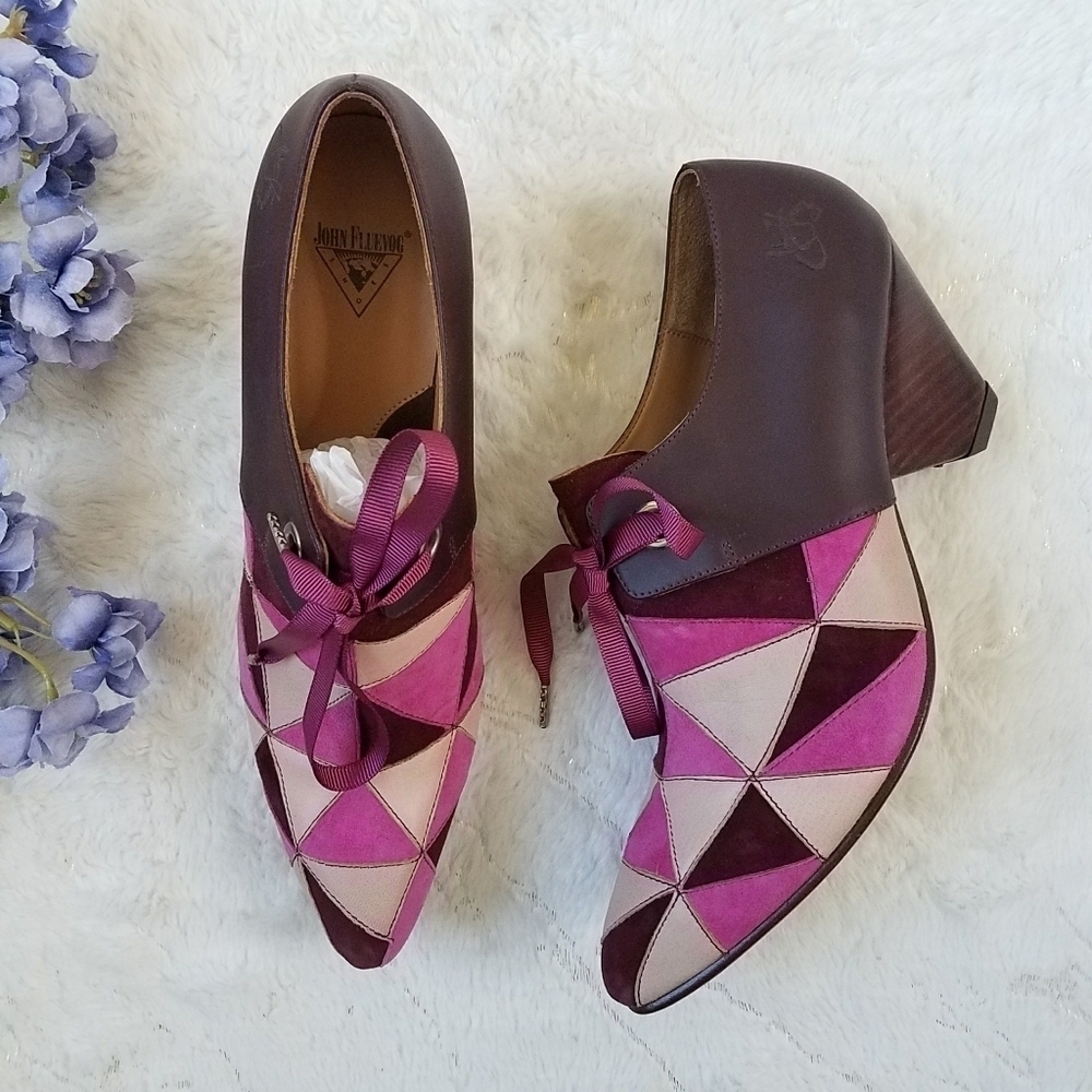 JOHN FLUEVOG PURPOSE  SCHEME ANGULAR SUEDE BOOTIES